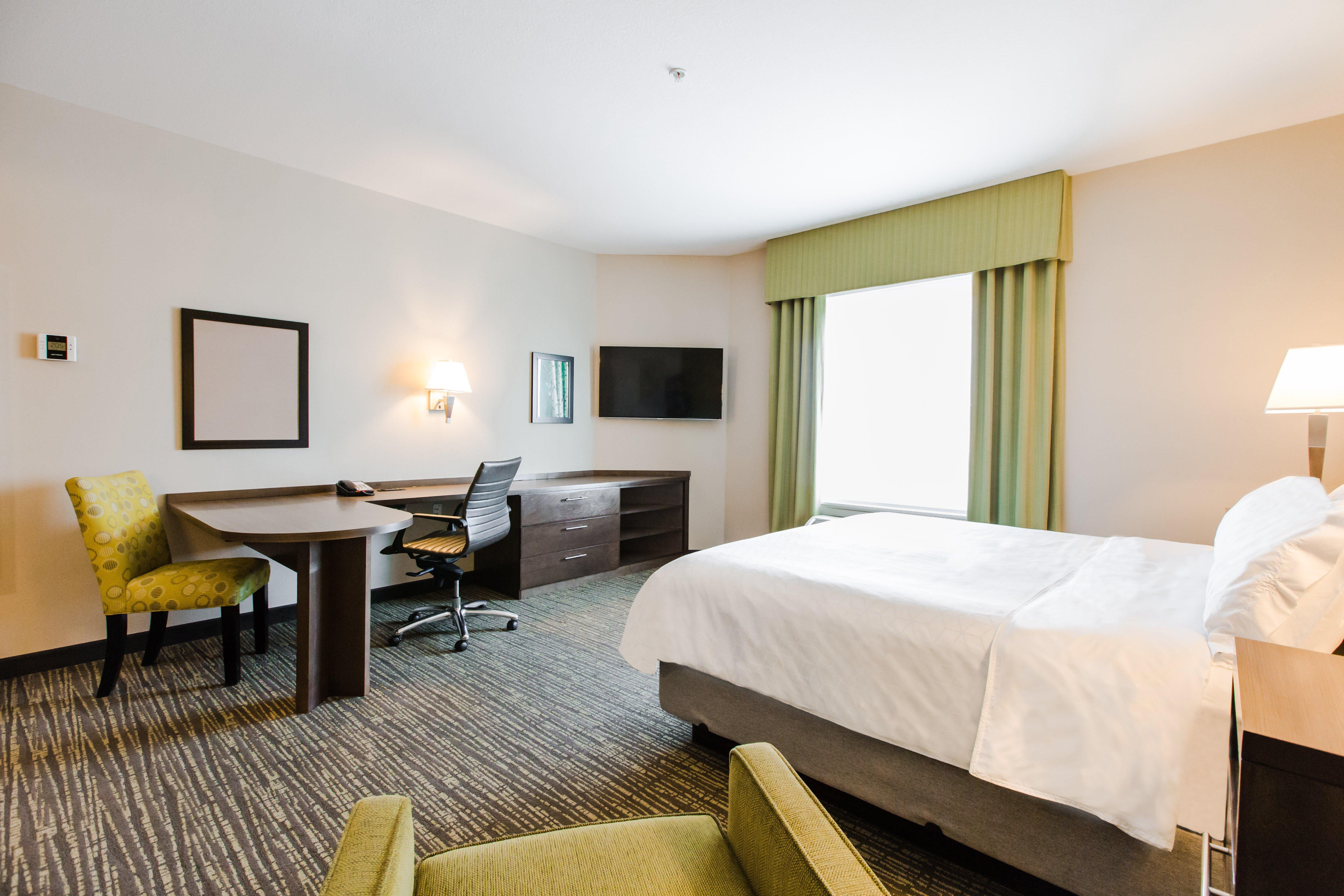Candlewood Suites West Edmonton - Mall Area By Ihg Exterior photo