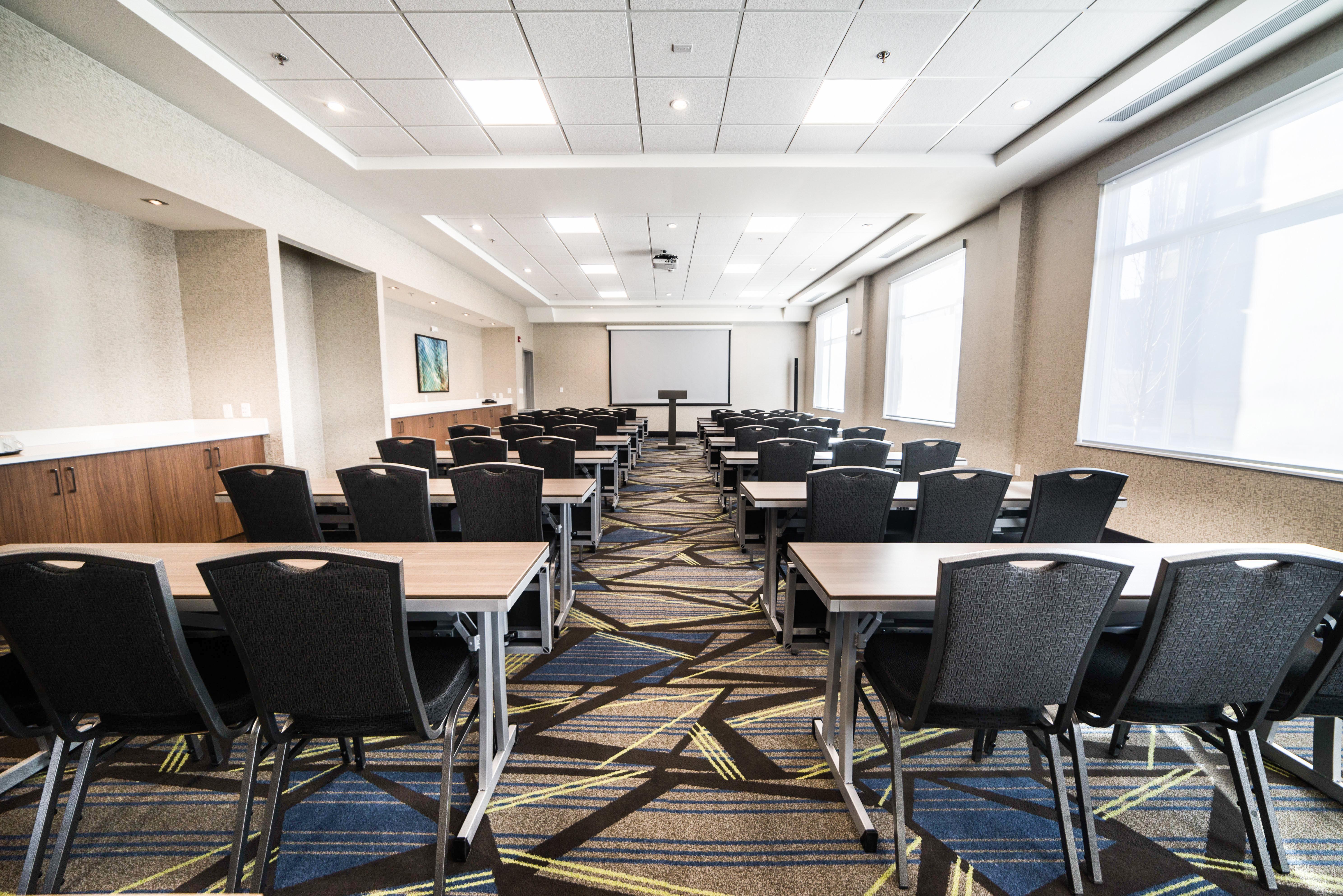 Candlewood Suites West Edmonton - Mall Area By Ihg Exterior photo