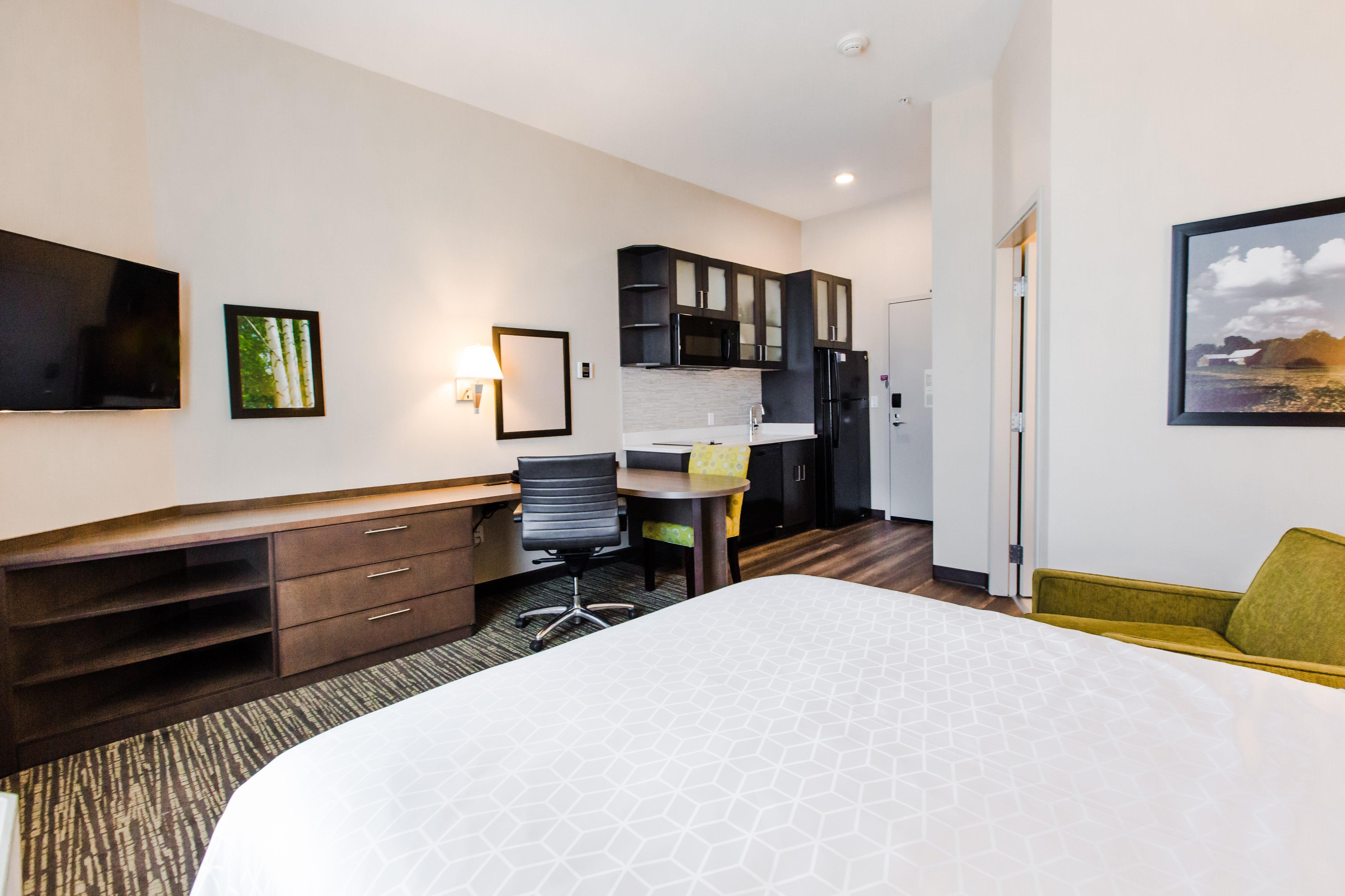 Candlewood Suites West Edmonton - Mall Area By Ihg Exterior photo