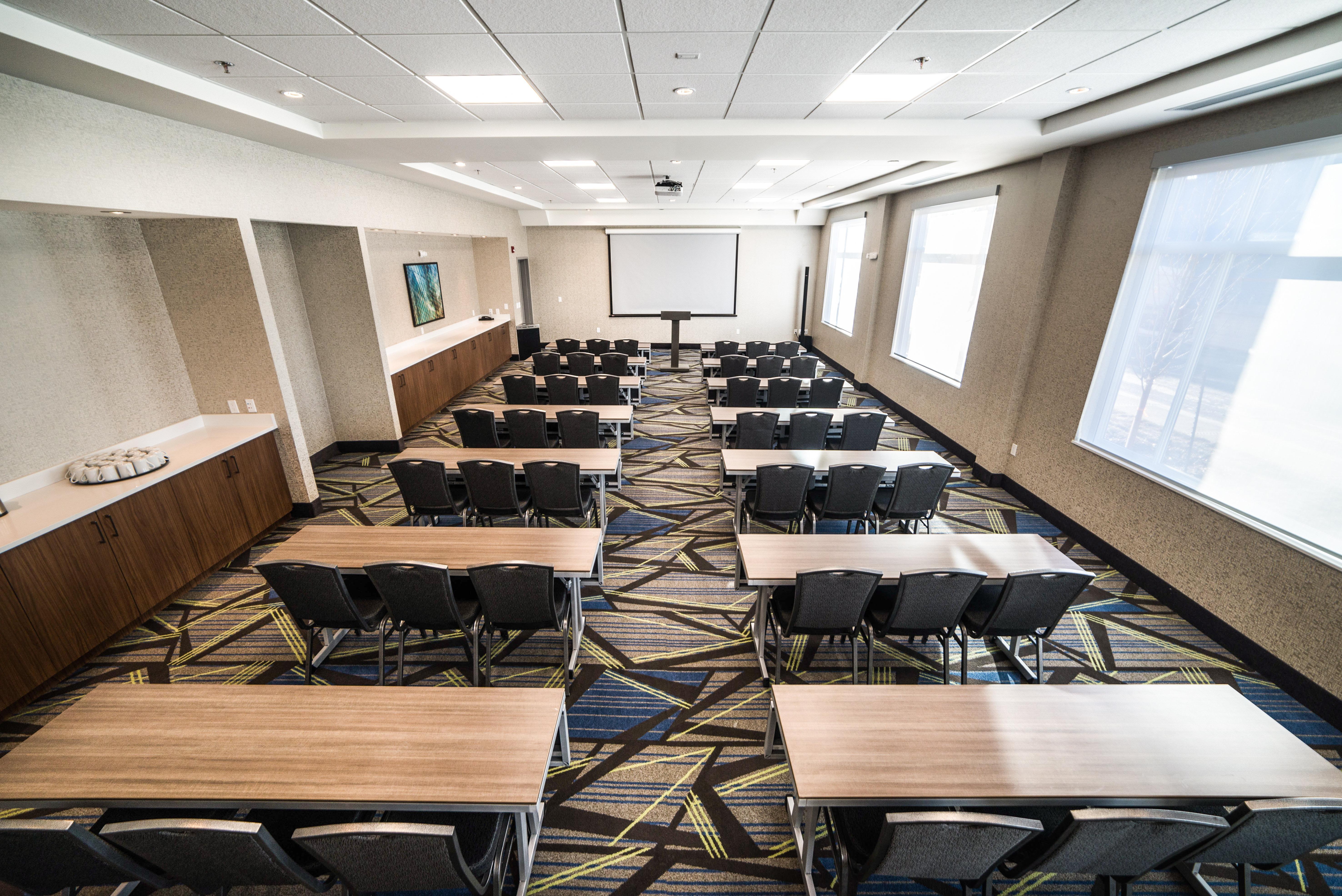 Candlewood Suites West Edmonton - Mall Area By Ihg Exterior photo